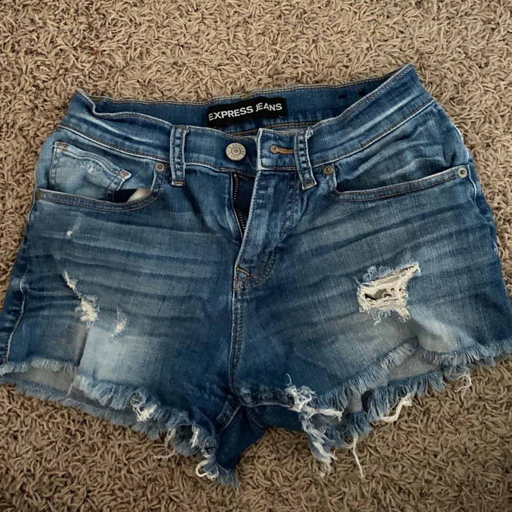 Express High waisted Distress Short